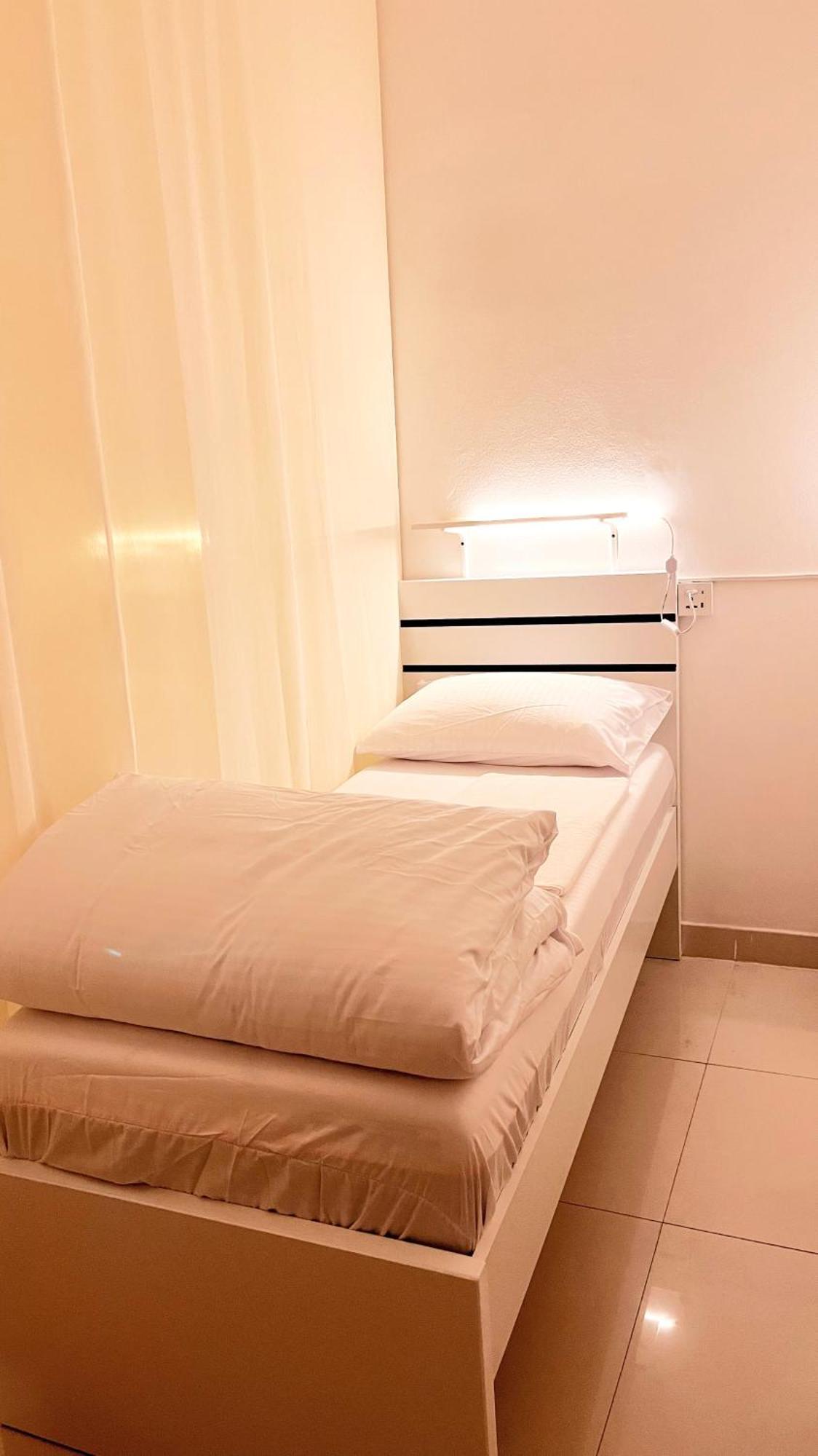 Westay Hostel Dubai Exterior photo